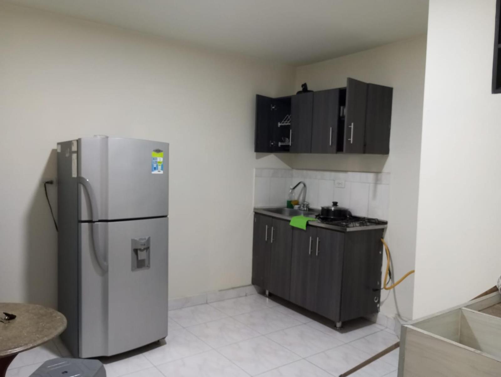 Aparta-estudio Amoblado En Medellin, Campo Valdes Apartment Medellin